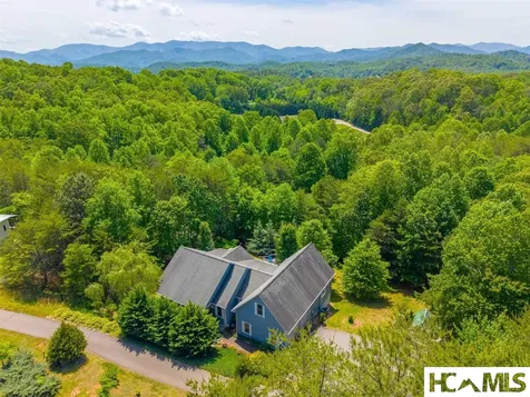 264 Chapel Cove Circle Franklin NC 28734