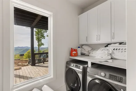 50 Milkweed Trail Glenville NC 28736