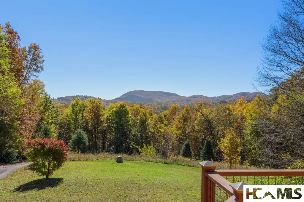 Cashiers NC, 907 Yellow Mountain Road