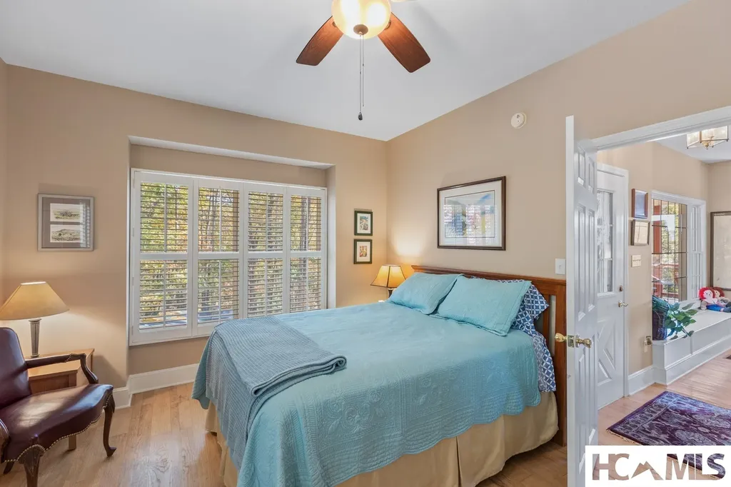 907 Yellow Mountain Road Cashiers NC 28723