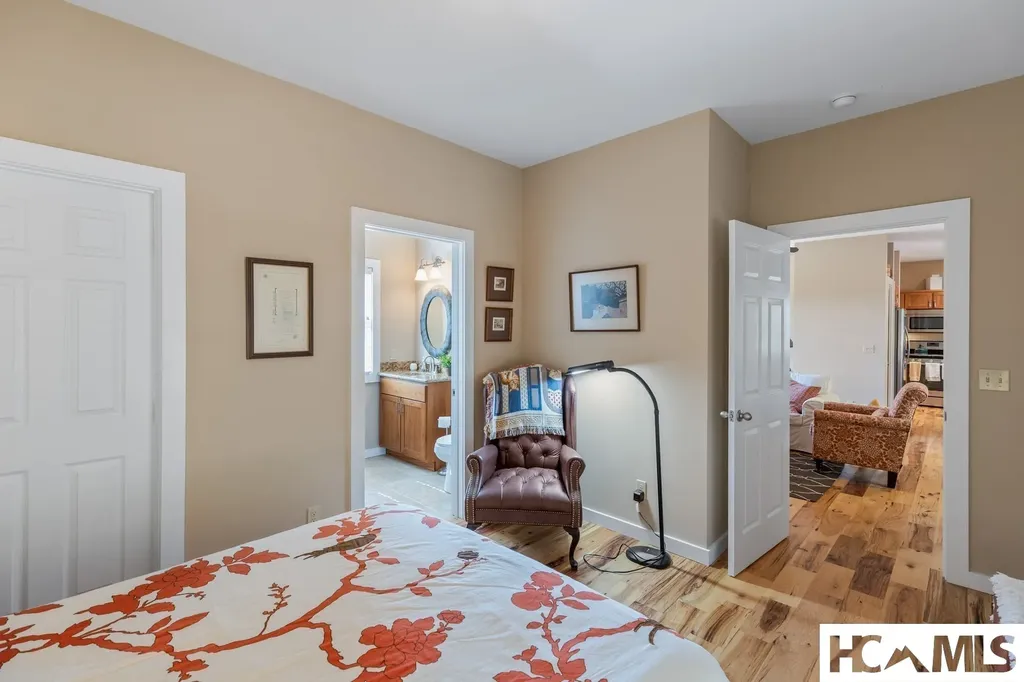 907 Yellow Mountain Road Cashiers NC 28723