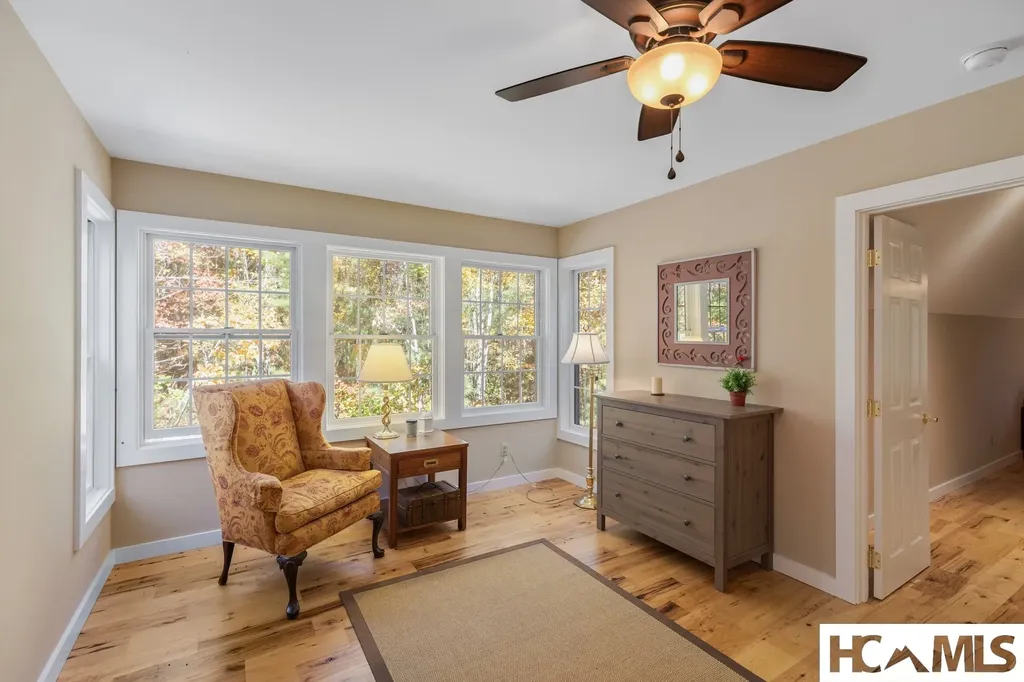 907 Yellow Mountain Road Cashiers NC 28723