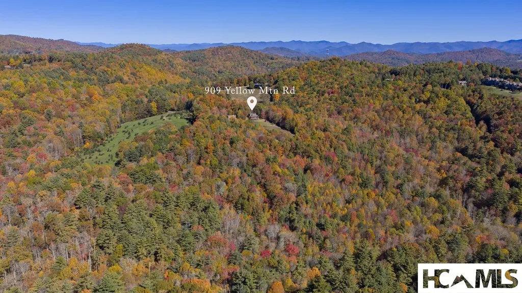 907 Yellow Mountain Road Cashiers NC 28723