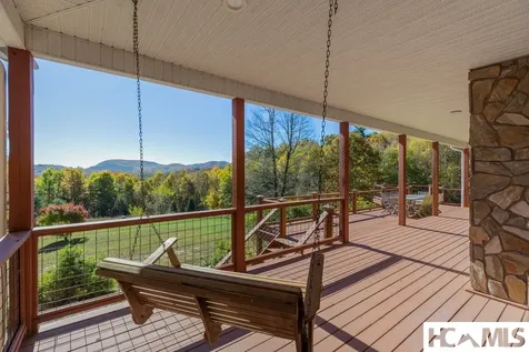 907 Yellow Mountain Road Cashiers NC 28723