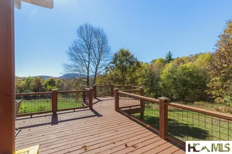 907 Yellow Mountain Road Cashiers NC 28723