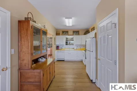 907 Yellow Mountain Road Cashiers NC 28723