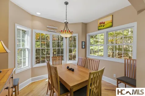907 Yellow Mountain Road Cashiers NC 28723