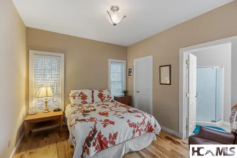 907 Yellow Mountain Road Cashiers NC 28723