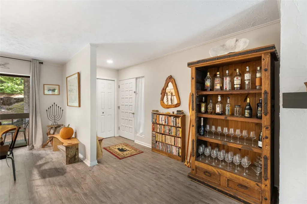 407 Overlook Road Sapphire NC 28774