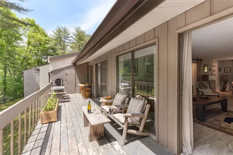 407 Overlook Road Sapphire NC 28774