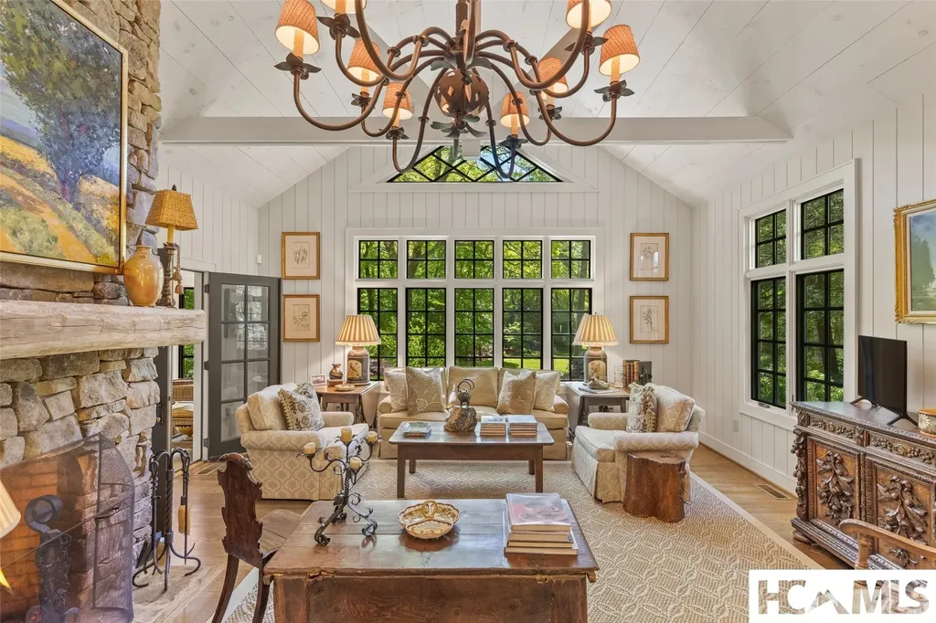 239 Hammond Road Highlands NC 28741