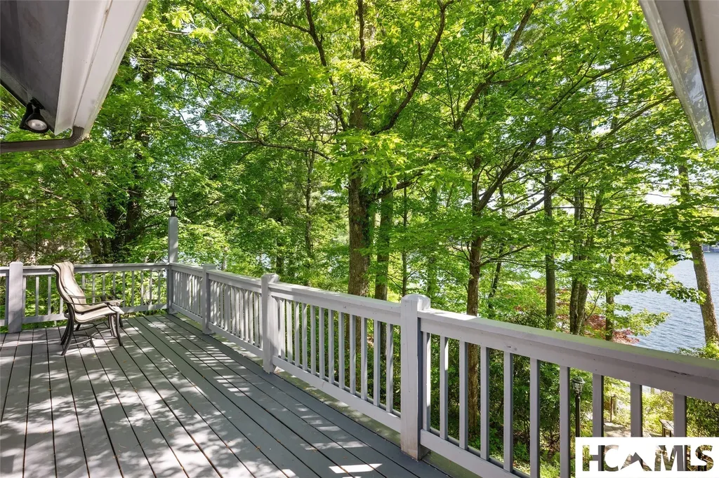 90 West Shore Drive Lake Toxaway NC 28747
