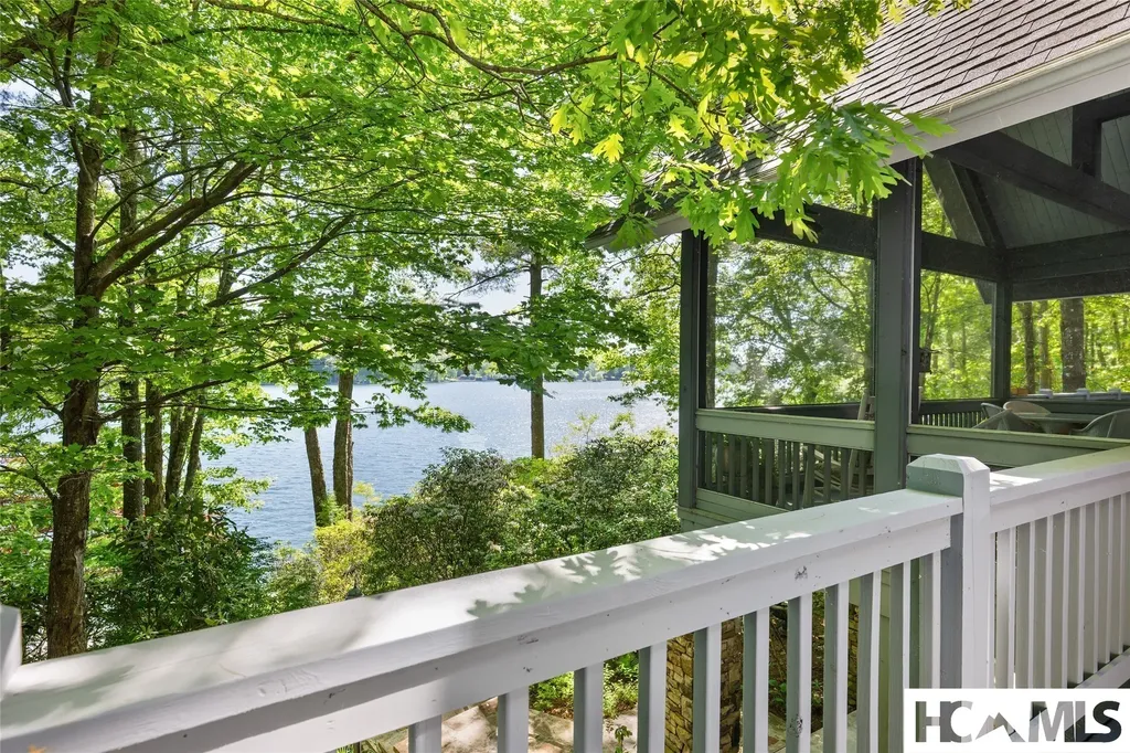 90 West Shore Drive Lake Toxaway NC 28747