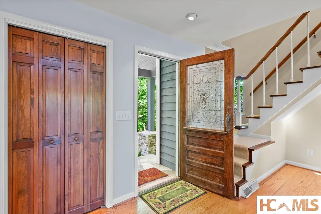 90 West Shore Drive Lake Toxaway NC 28747