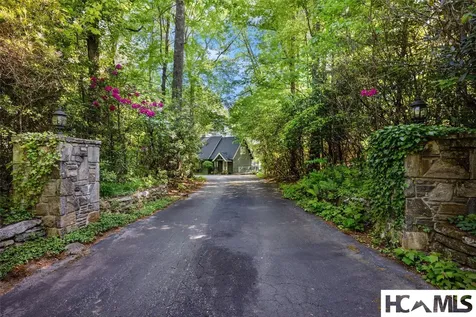90 West Shore Drive Lake Toxaway NC 28747