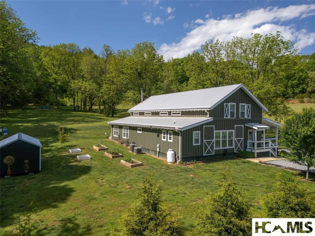 367 Nannys Lane Sylva NC 28779