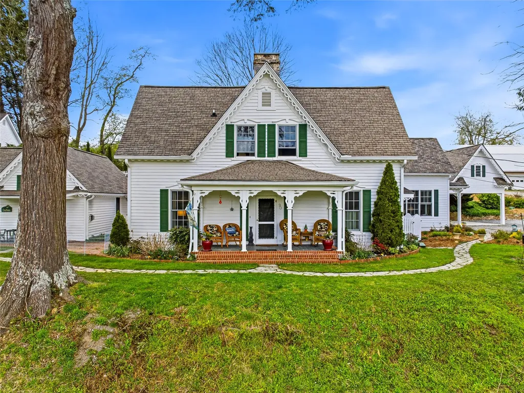 90 Woody Farm Drive Pisgah Forest NC 28768