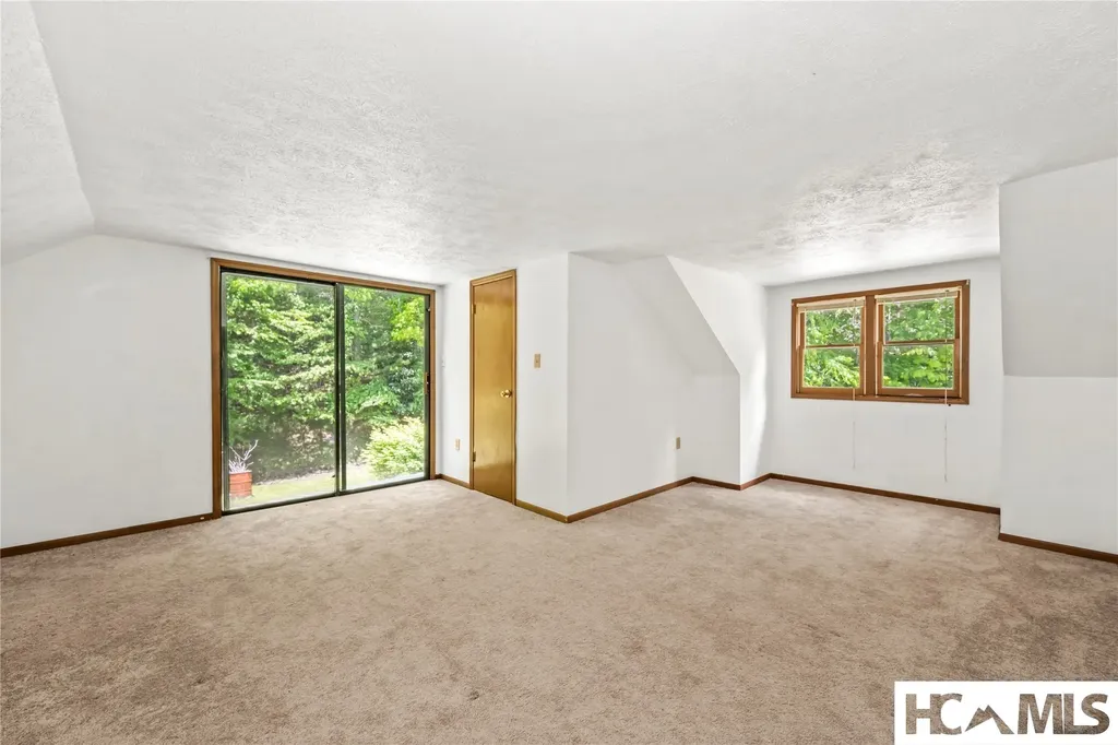44 Rainbow Road Highlands NC 28741