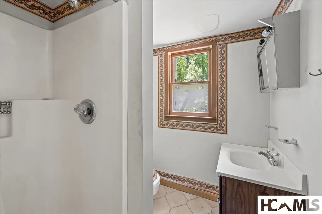 44 Rainbow Road Highlands NC 28741