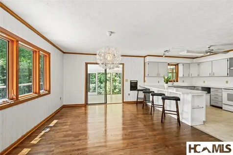 44 Rainbow Road Highlands NC 28741
