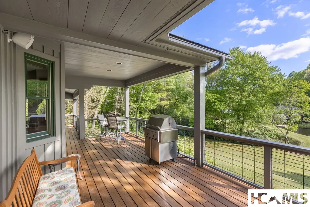 567 Lloyd Hooper Road Cullowhee NC 28723