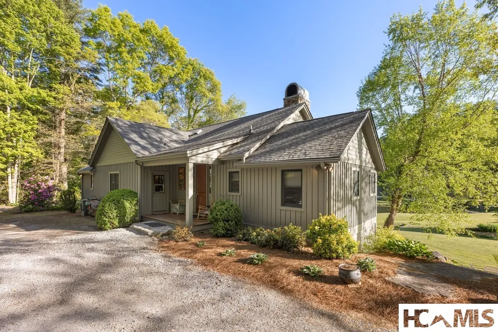 567 Lloyd Hooper Road Cullowhee NC 28723