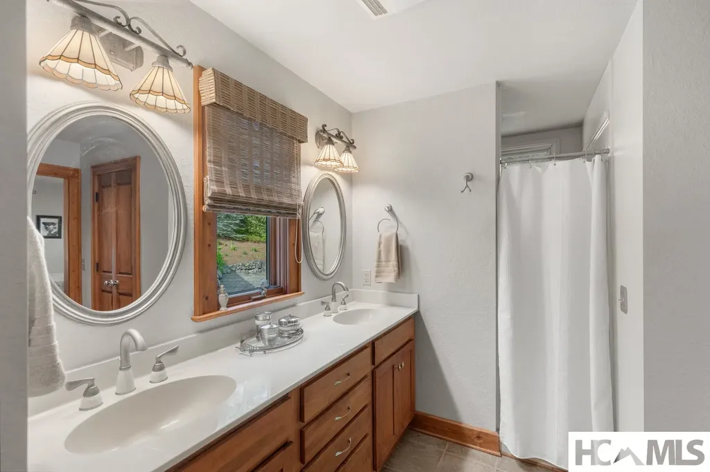 567 Lloyd Hooper Road Cullowhee NC 28723
