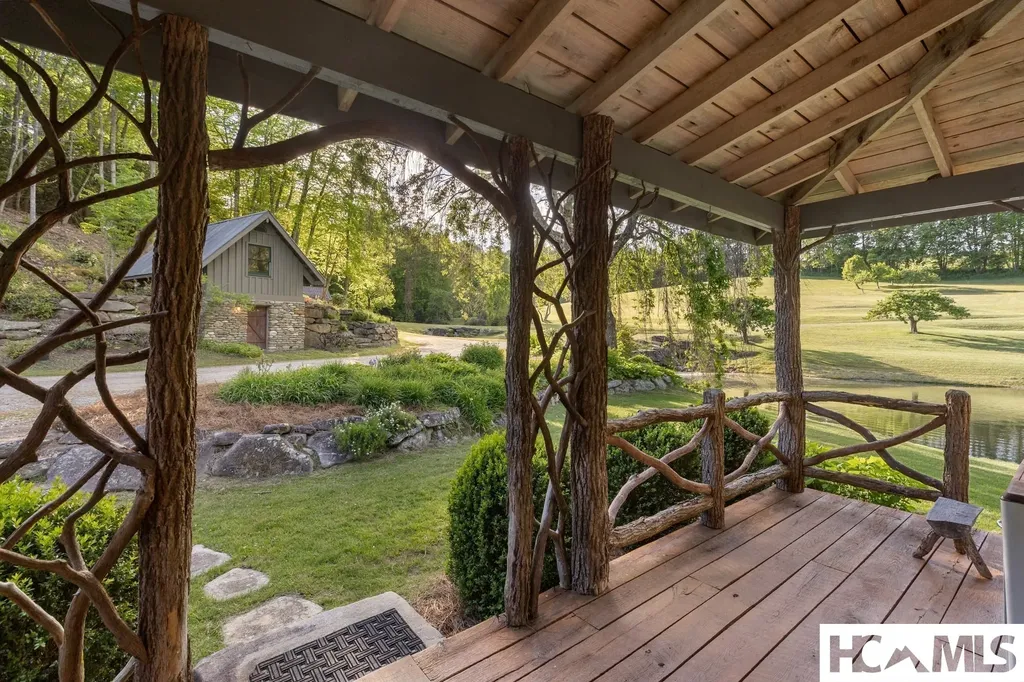 567 Lloyd Hooper Road Cullowhee NC 28723