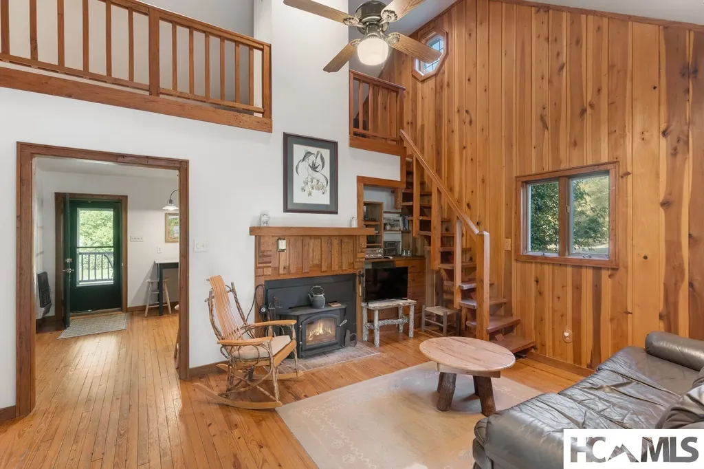 567 Lloyd Hooper Road Cullowhee NC 28723