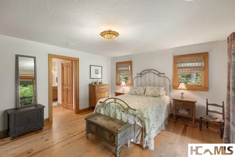 567 Lloyd Hooper Road Cullowhee NC 28723