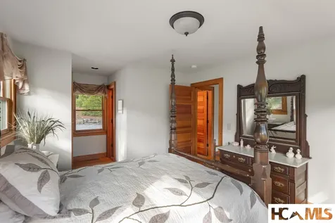567 Lloyd Hooper Road Cullowhee NC 28723