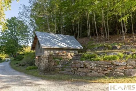 567 Lloyd Hooper Road Cullowhee NC 28723