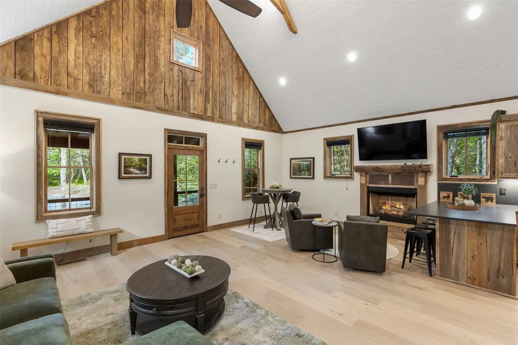 161 Shelter Lane Glenville NC 28736