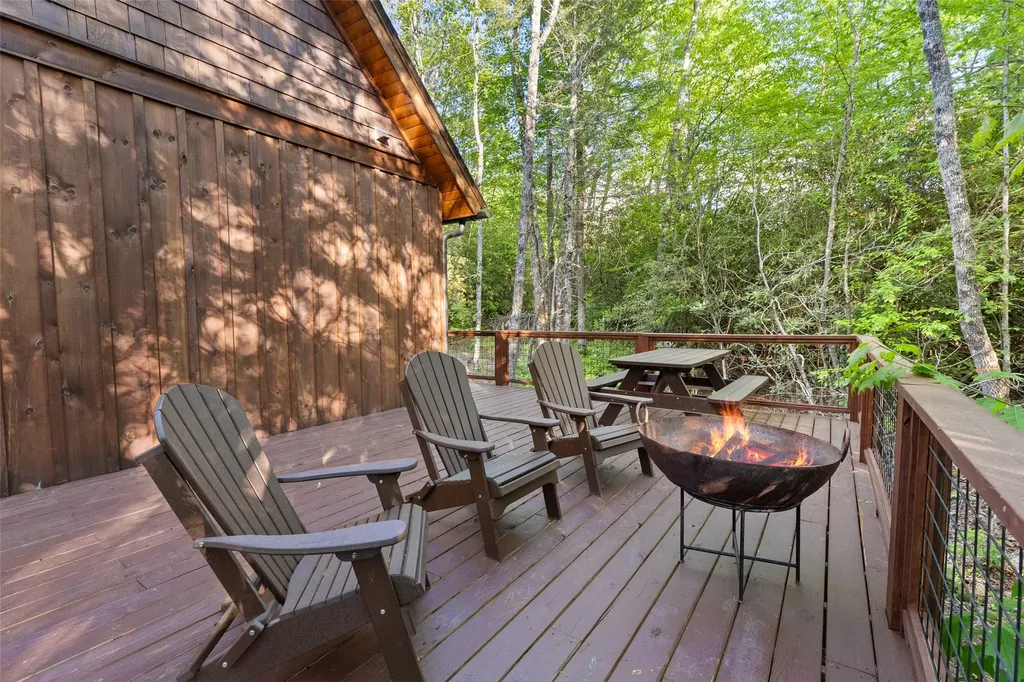 161 Shelter Lane Glenville NC 28736