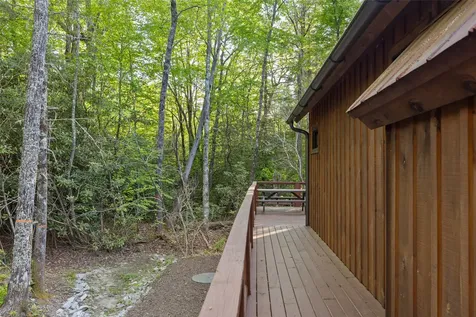 161 Shelter Lane Glenville NC 28736