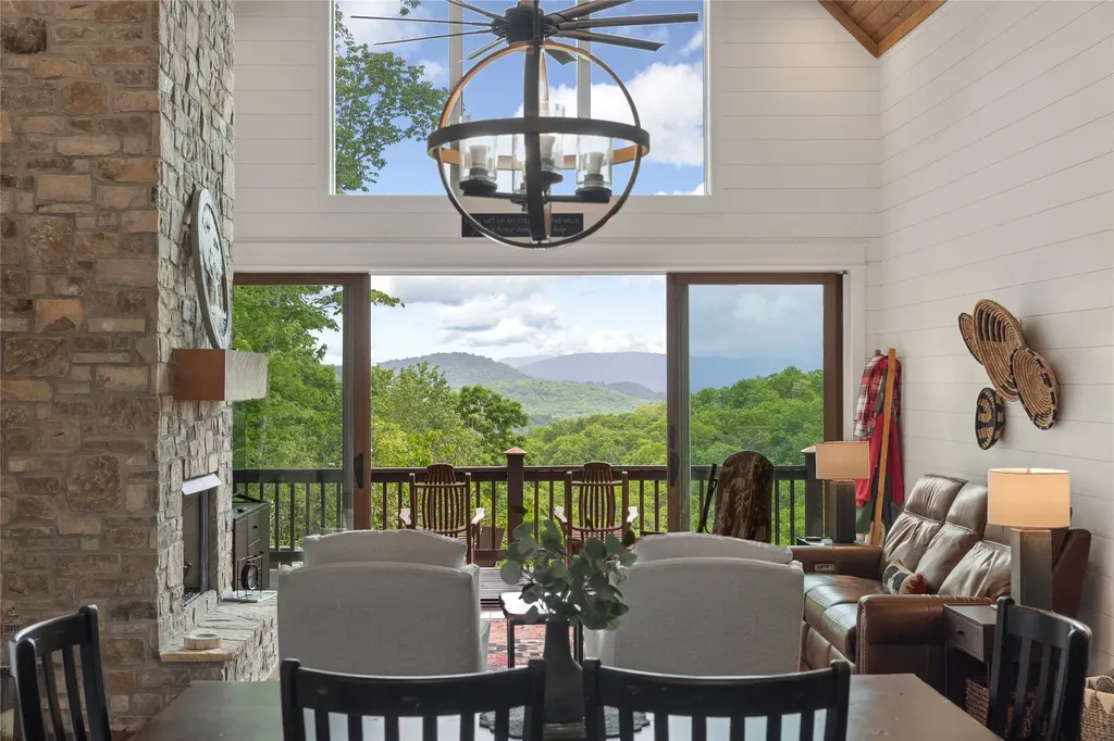 12 Gentle Breeze Lane Glenville NC 28736