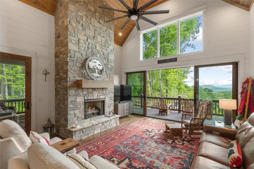 12 Gentle Breeze Lane Glenville NC 28736