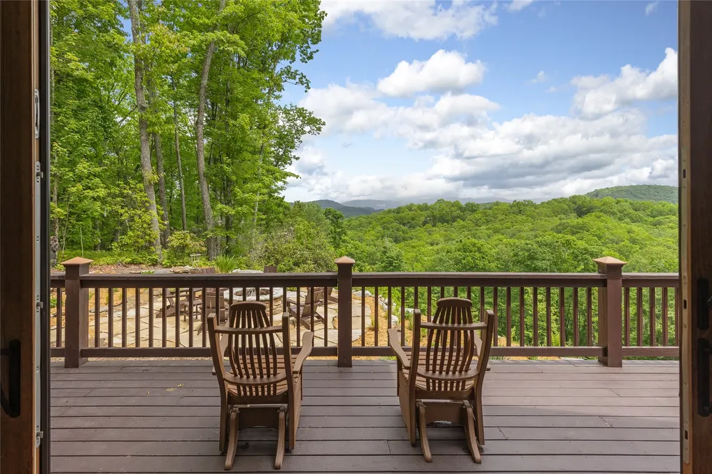 12 Gentle Breeze Lane Glenville NC 28736