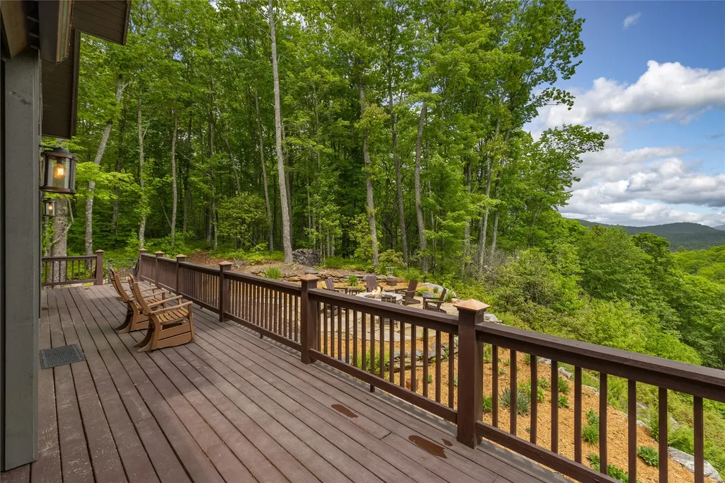 12 Gentle Breeze Lane Glenville NC 28736