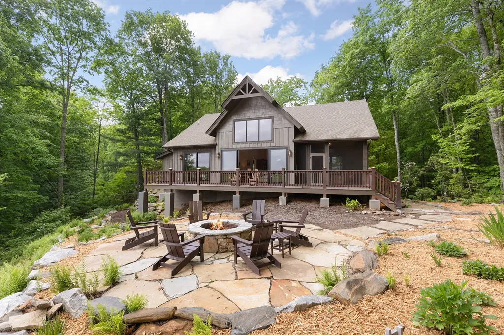 12 Gentle Breeze Lane Glenville NC 28736