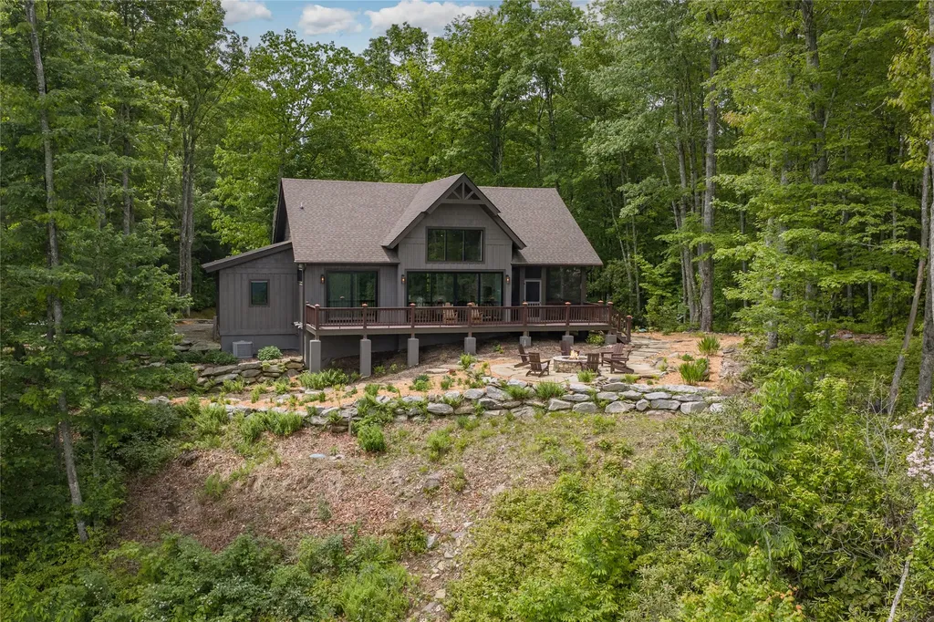 12 Gentle Breeze Lane Glenville NC 28736