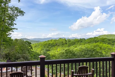 12 Gentle Breeze Lane Glenville NC 28736