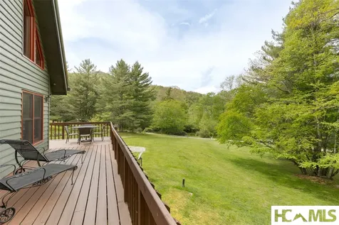 227 Lullwater Cove Cullowhee NC 28723