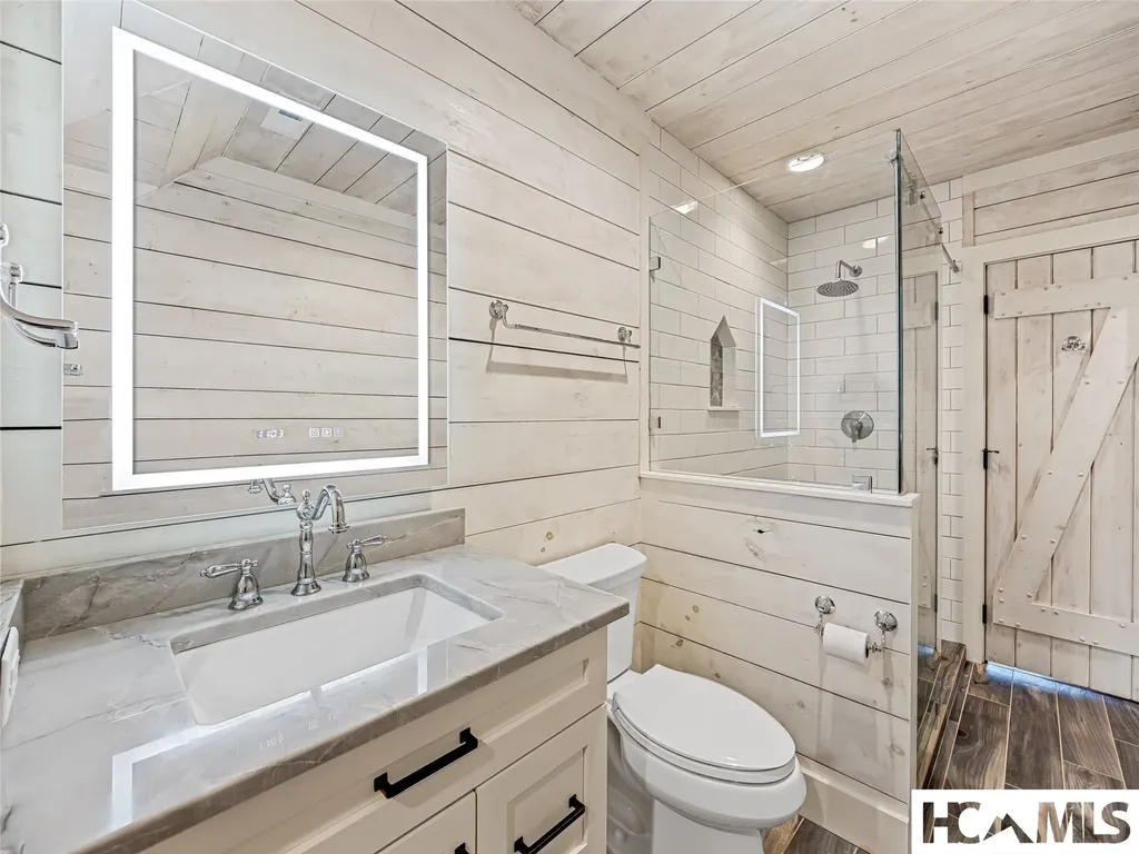 251 Toxaway Court Lake Toxaway NC 28747