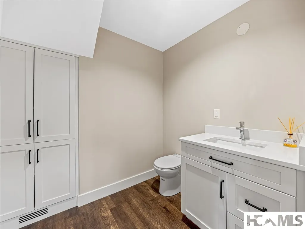 251 Toxaway Court Lake Toxaway NC 28747