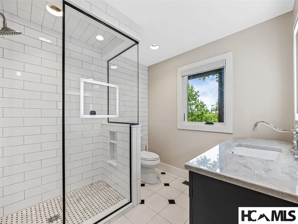 251 Toxaway Court Lake Toxaway NC 28747