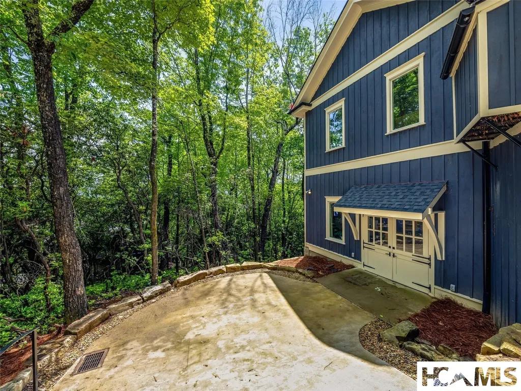 251 Toxaway Court Lake Toxaway NC 28747