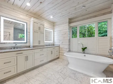 251 Toxaway Court Lake Toxaway NC 28747