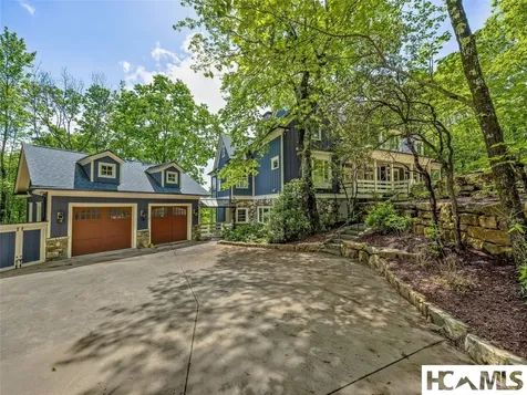 251 Toxaway Court Lake Toxaway NC 28747