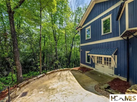 251 Toxaway Court Lake Toxaway NC 28747